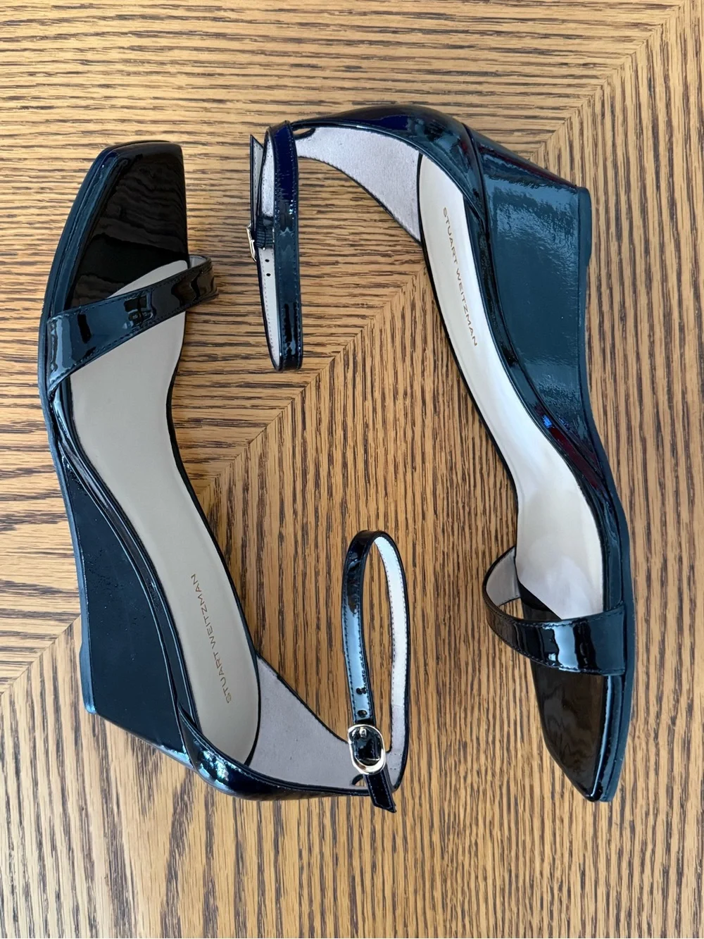 STUART WEITZMAN Nudistcurve 50 Patent Wedge Sandal - Black - Picture 4 of 12